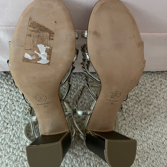 Chanel signature chain sandal with block heel - Picture 4 of 4